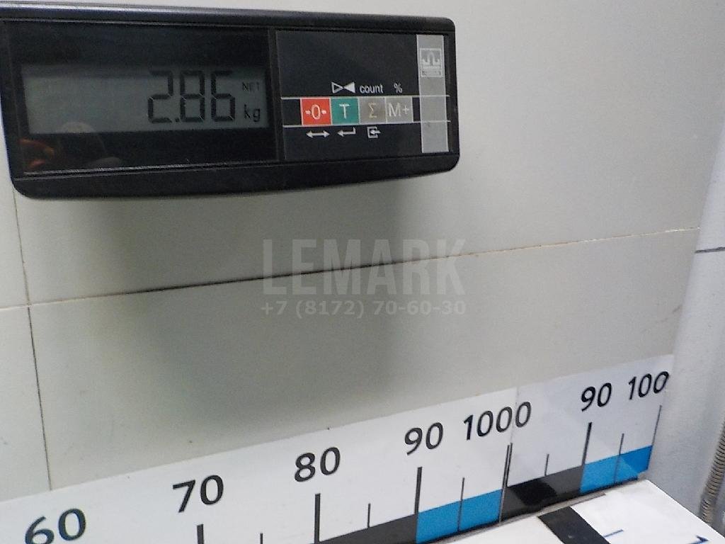 Стекло двери передней правой