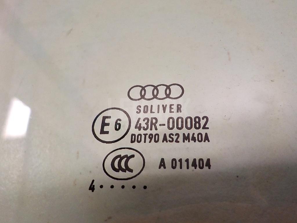 Стекло двери передней правой