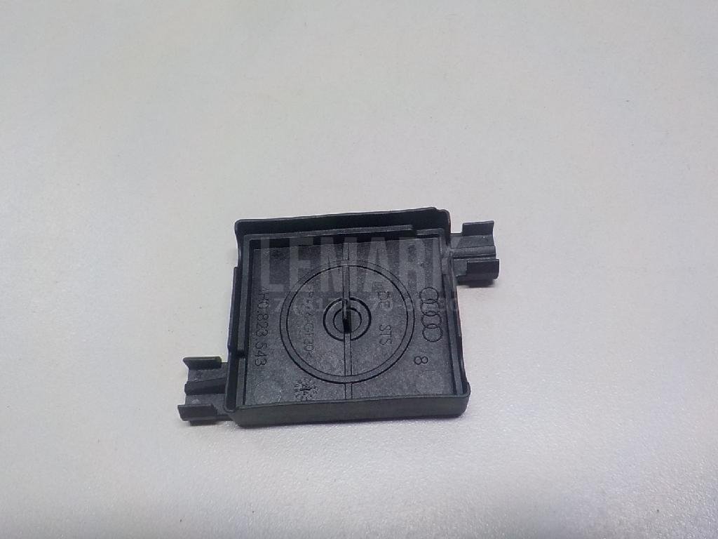 Кожух замка капота