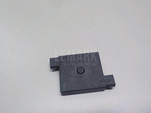 Кожух замка капота