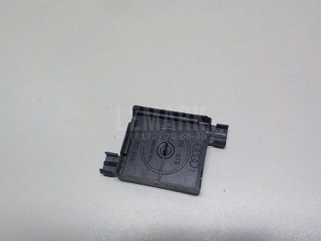 Кожух замка капота