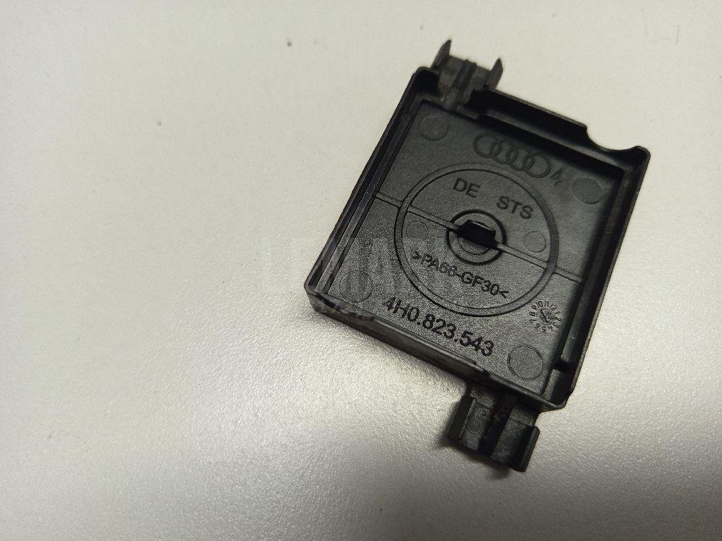 Кожух замка капота