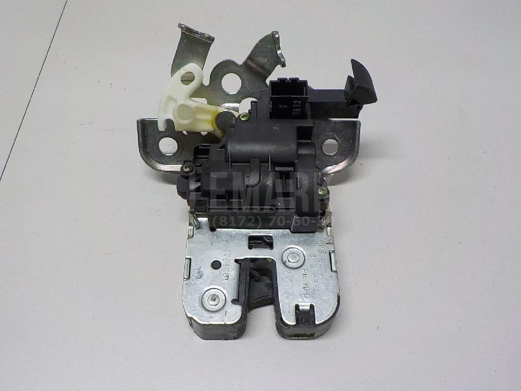 Замок багажника