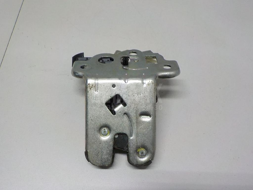 Замок багажника