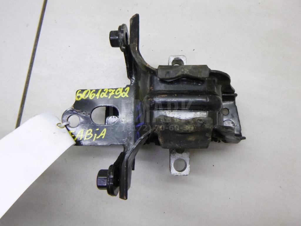 Опора КПП левая