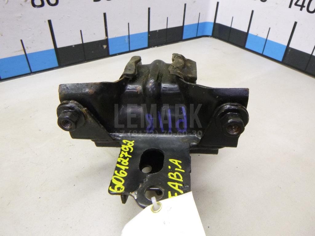 Опора КПП левая