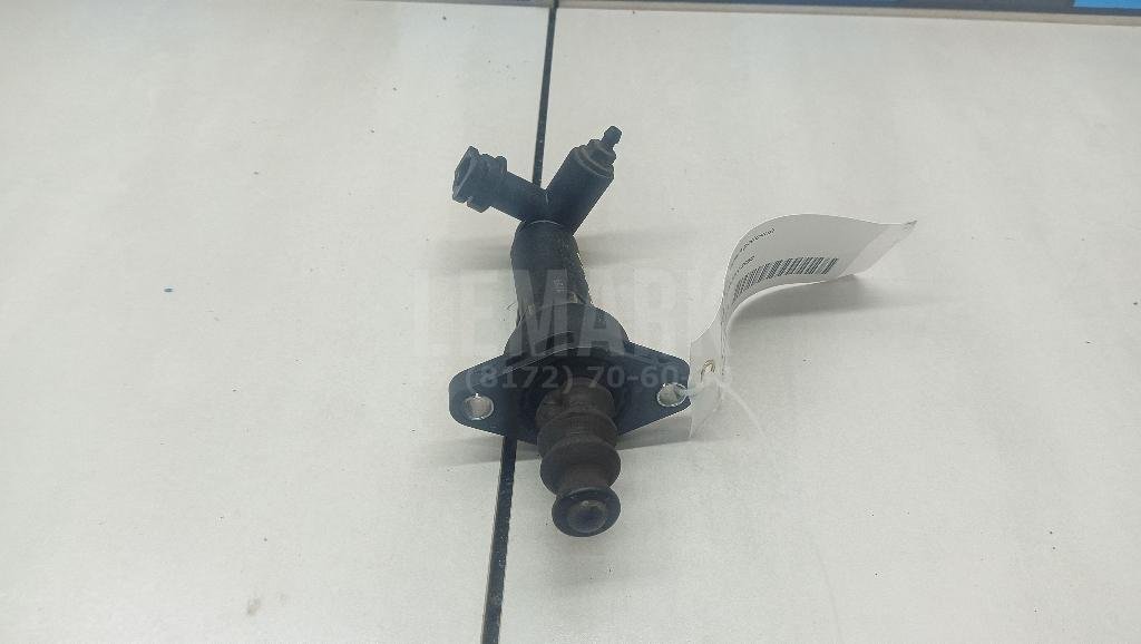 Цилиндр сцепления рабочий