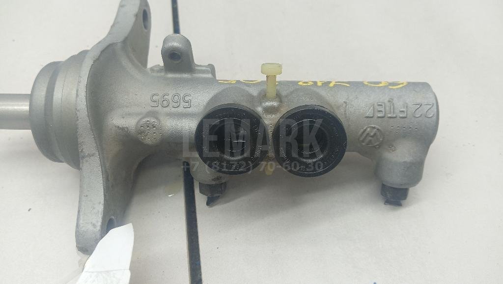 Цилиндр тормозной главный