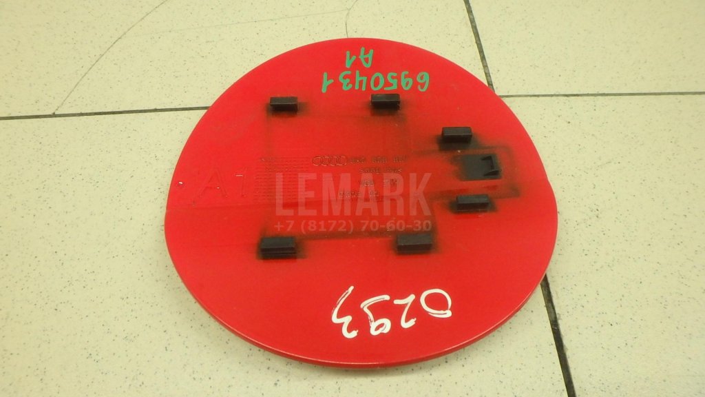 Лючок бензобака