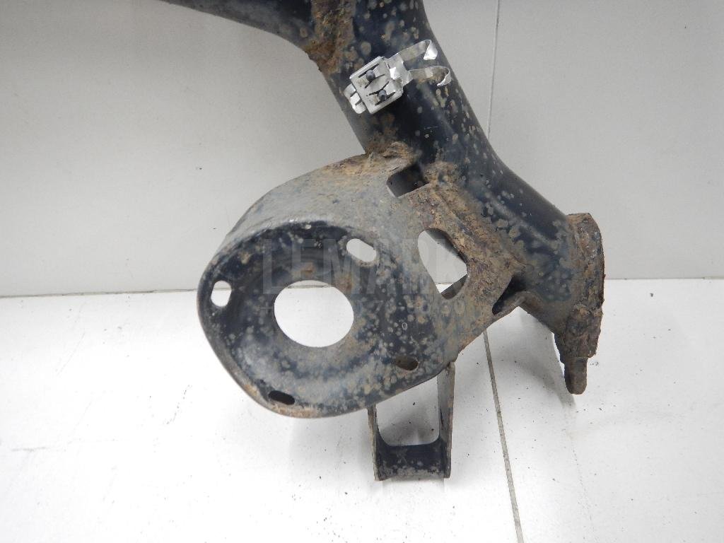 Балка задняя