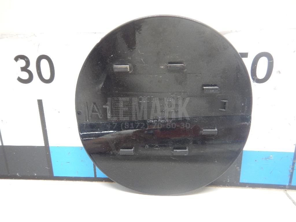 Лючок бензобака