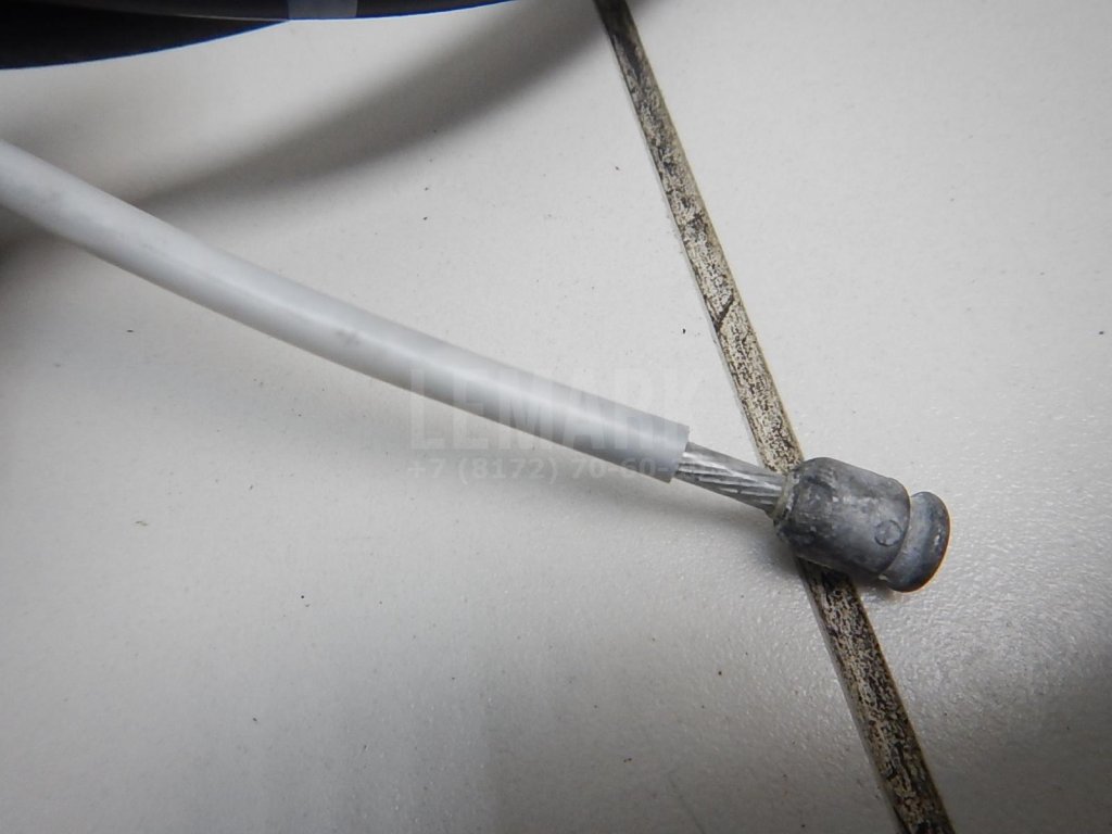 Трос стояночного тормоза