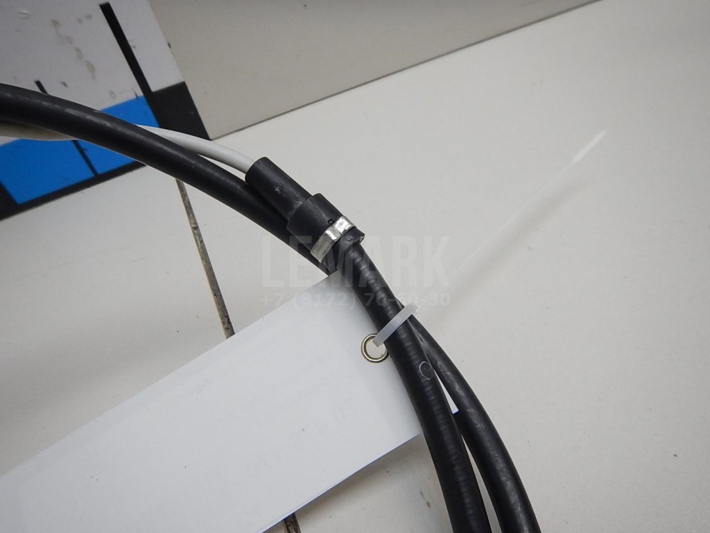 Трос стояночного тормоза