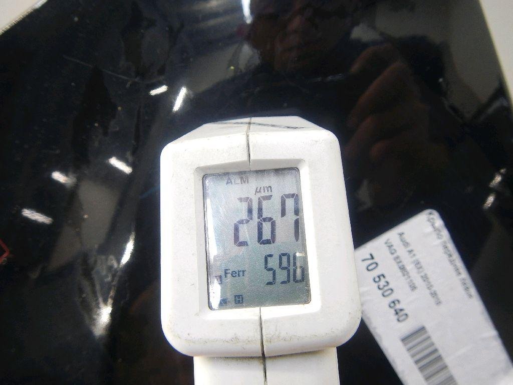 Крыло переднее левое