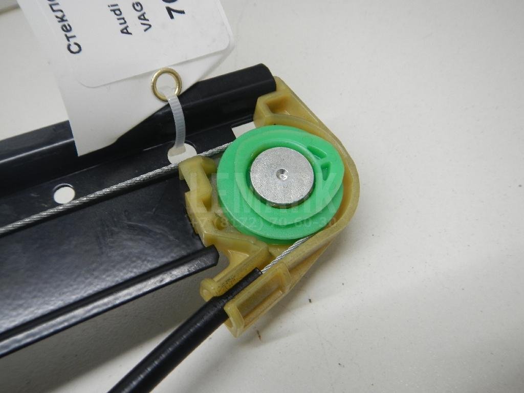 Стеклоподъемник электр. задний правый