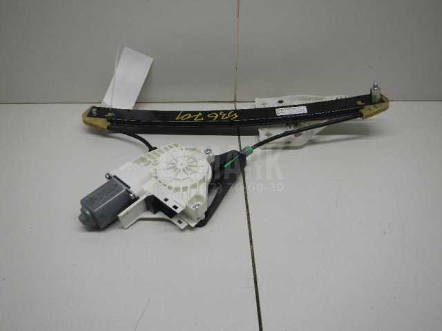 Стеклоподъемник электр. задний правый