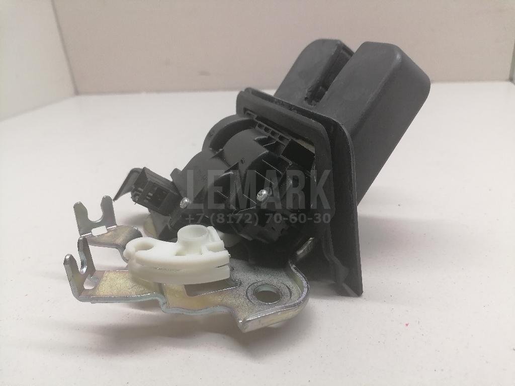 Замок багажника