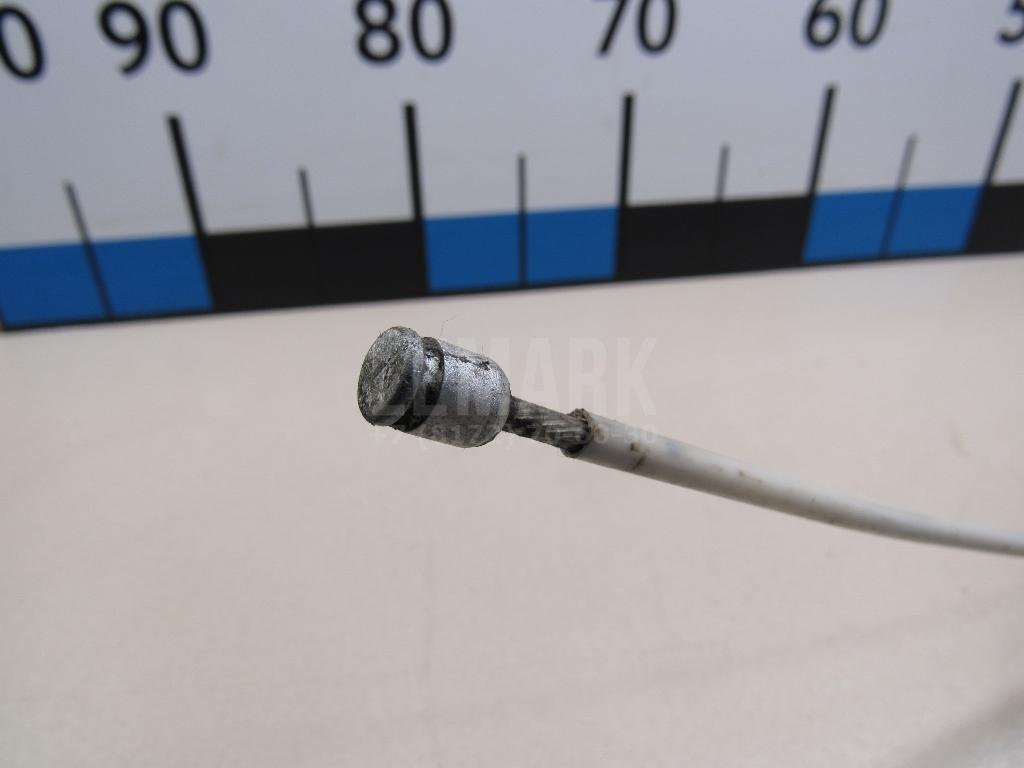 Трос стояночного тормоза