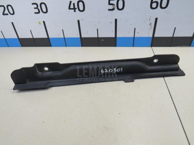 Воздуховод радиатора правый