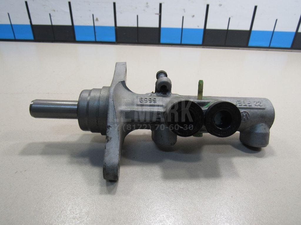 Цилиндр тормозной главный