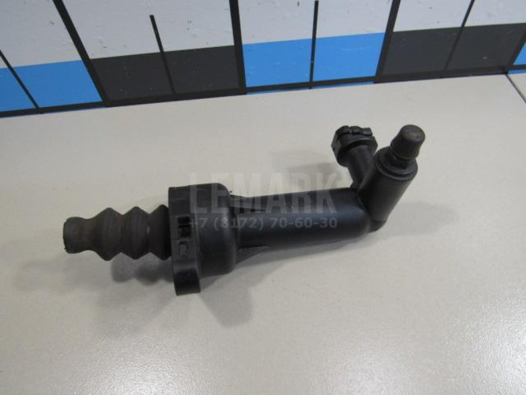 Цилиндр сцепления рабочий