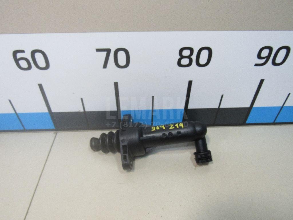 Цилиндр сцепления рабочий