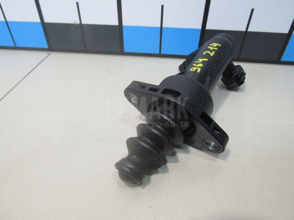 Цилиндр сцепления рабочий