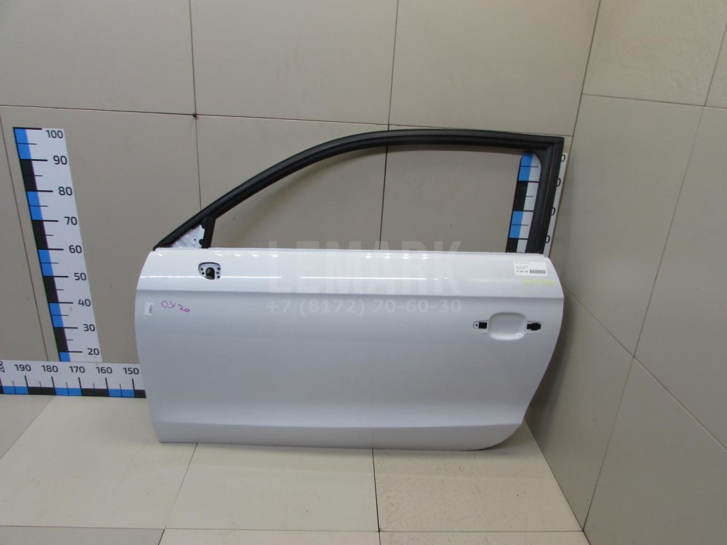 Дверь передняя левая