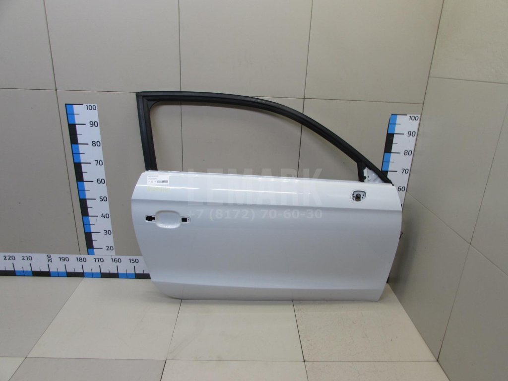 Дверь передняя правая