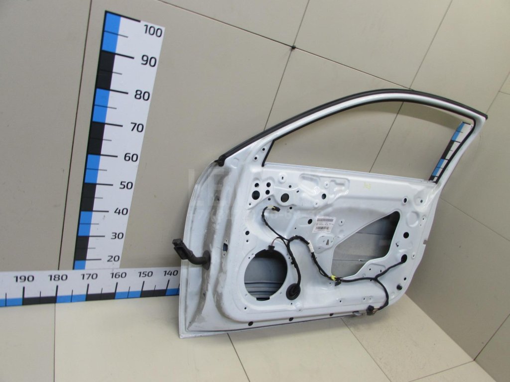 Дверь передняя правая