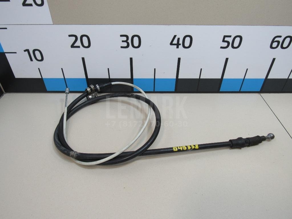 Трос стояночного тормоза