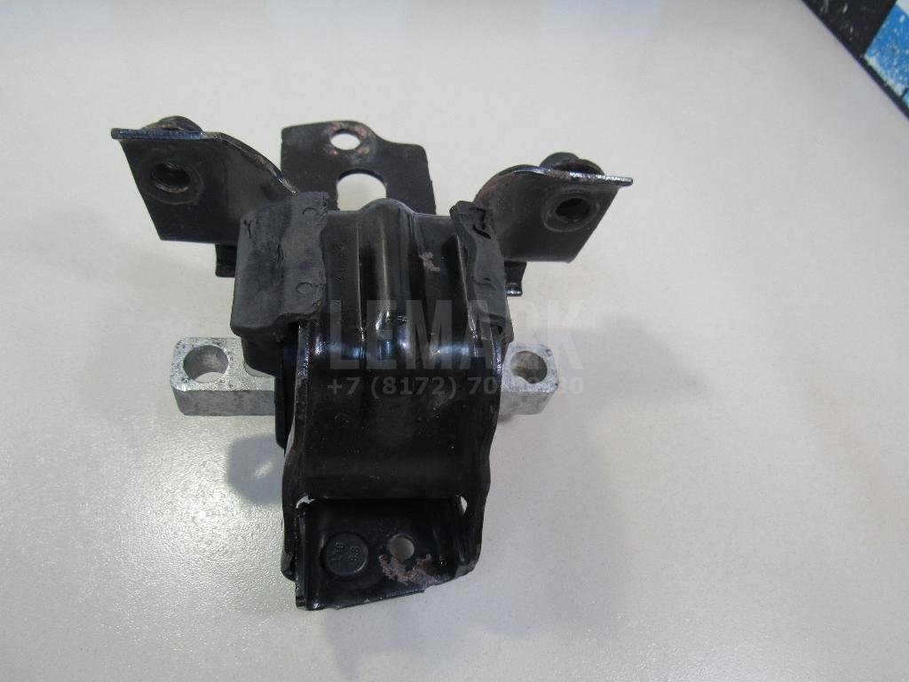 Опора КПП левая