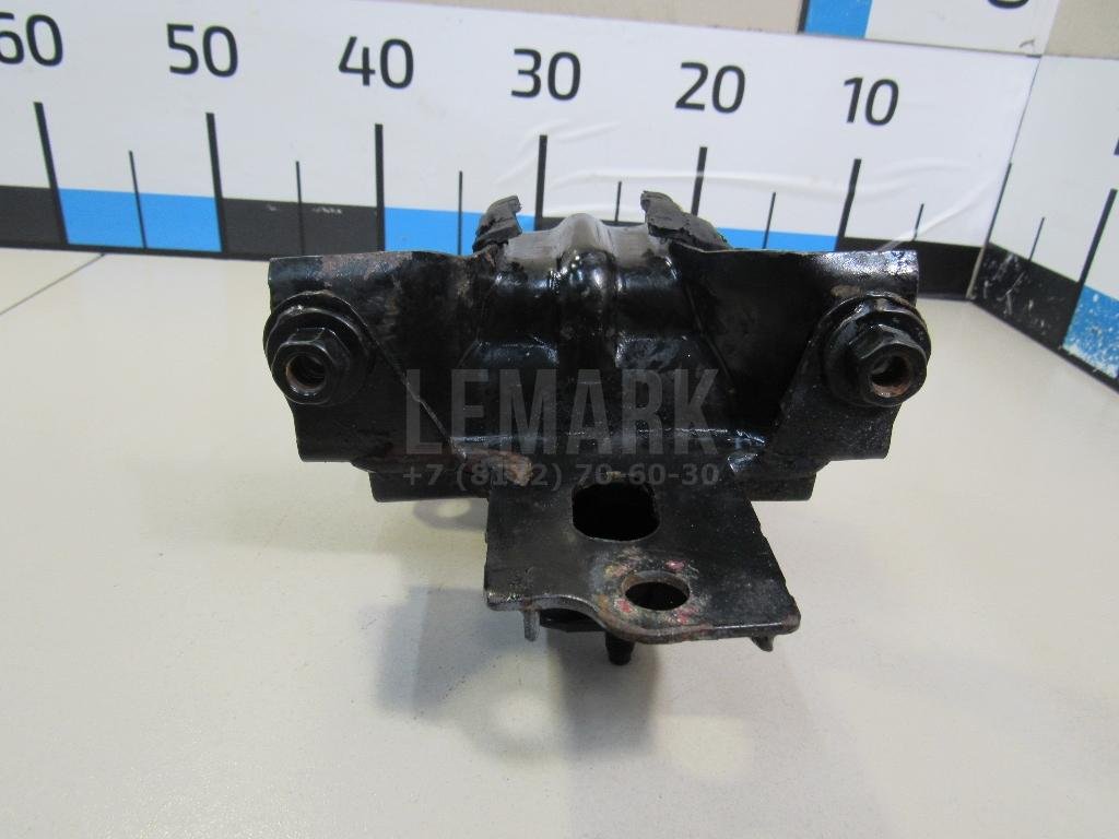 Опора КПП левая