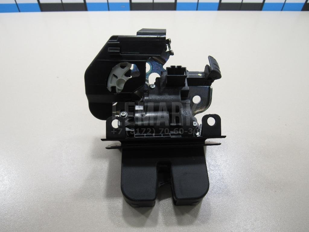 Замок багажника