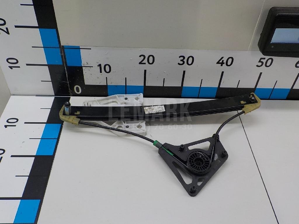 Стеклоподъемник электр. задний левый