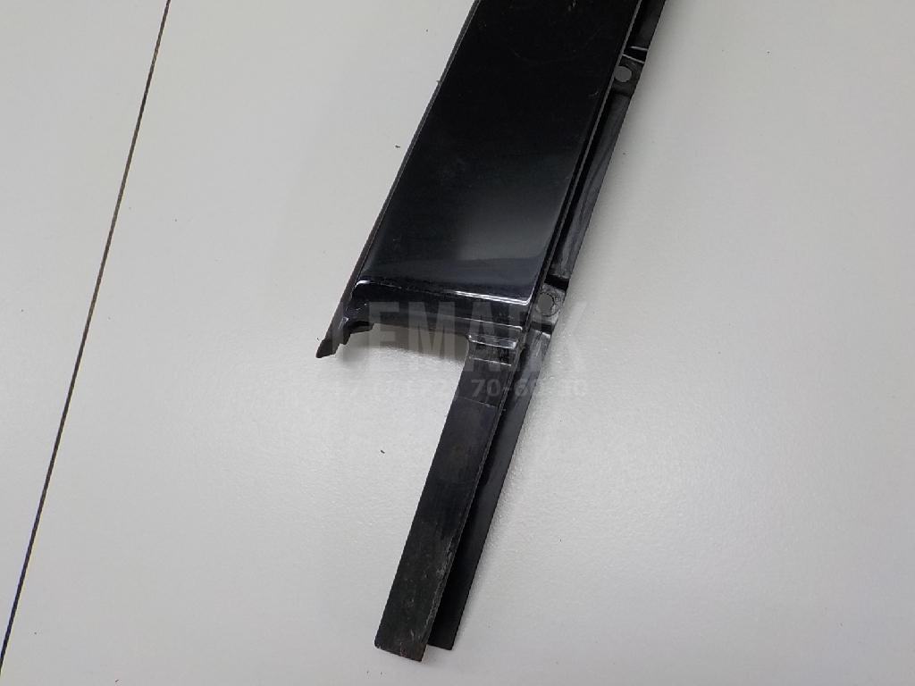 Накладка двери задней левой