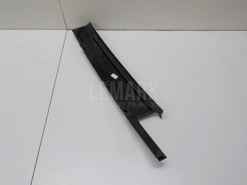 Накладка двери задней левой