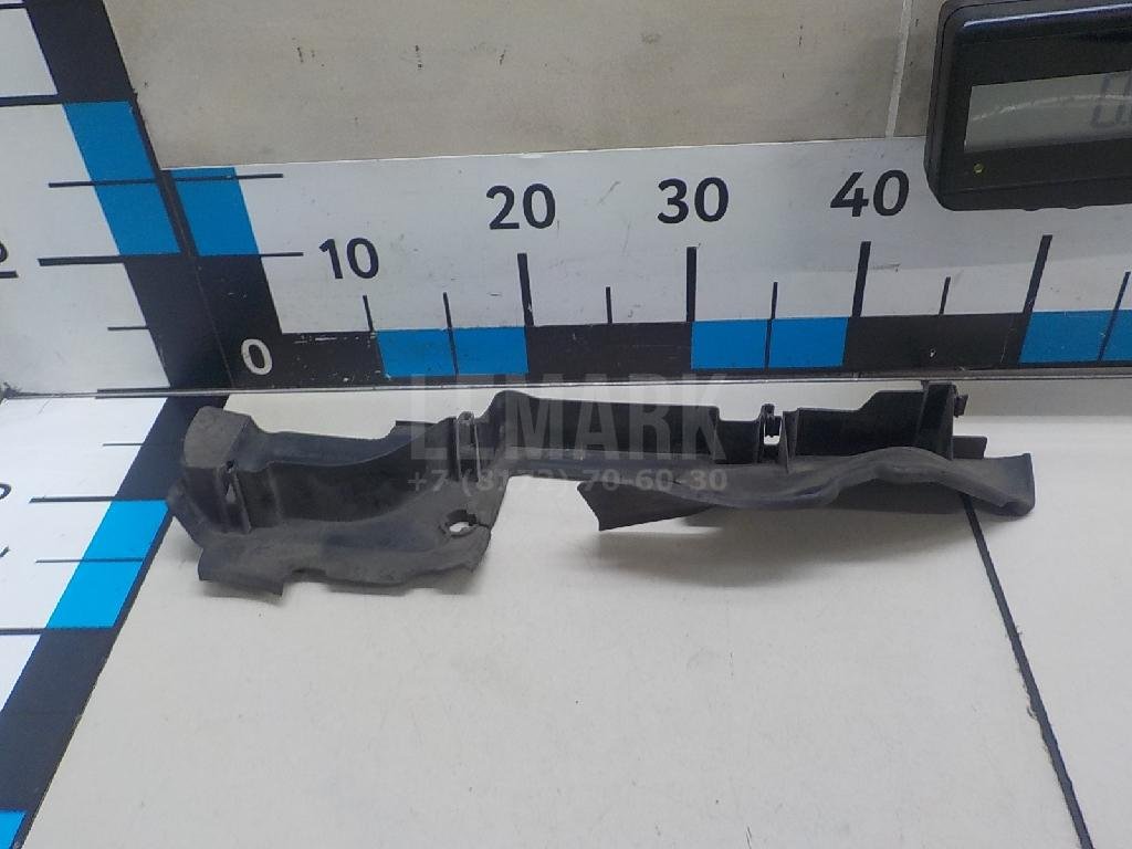 Воздуховод радиатора правый для  Audi A4 [B9] 2015