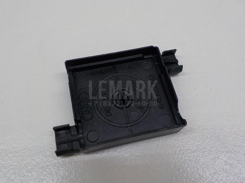 Кожух замка капота