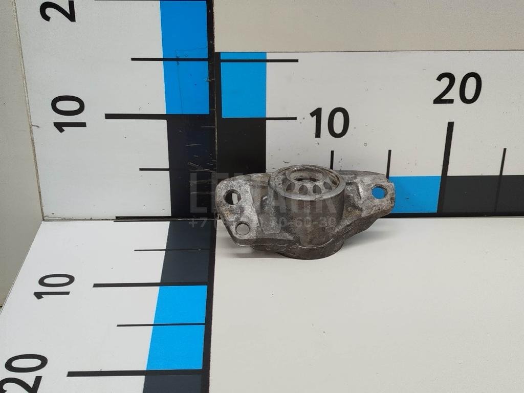 Опора заднего амортизатора