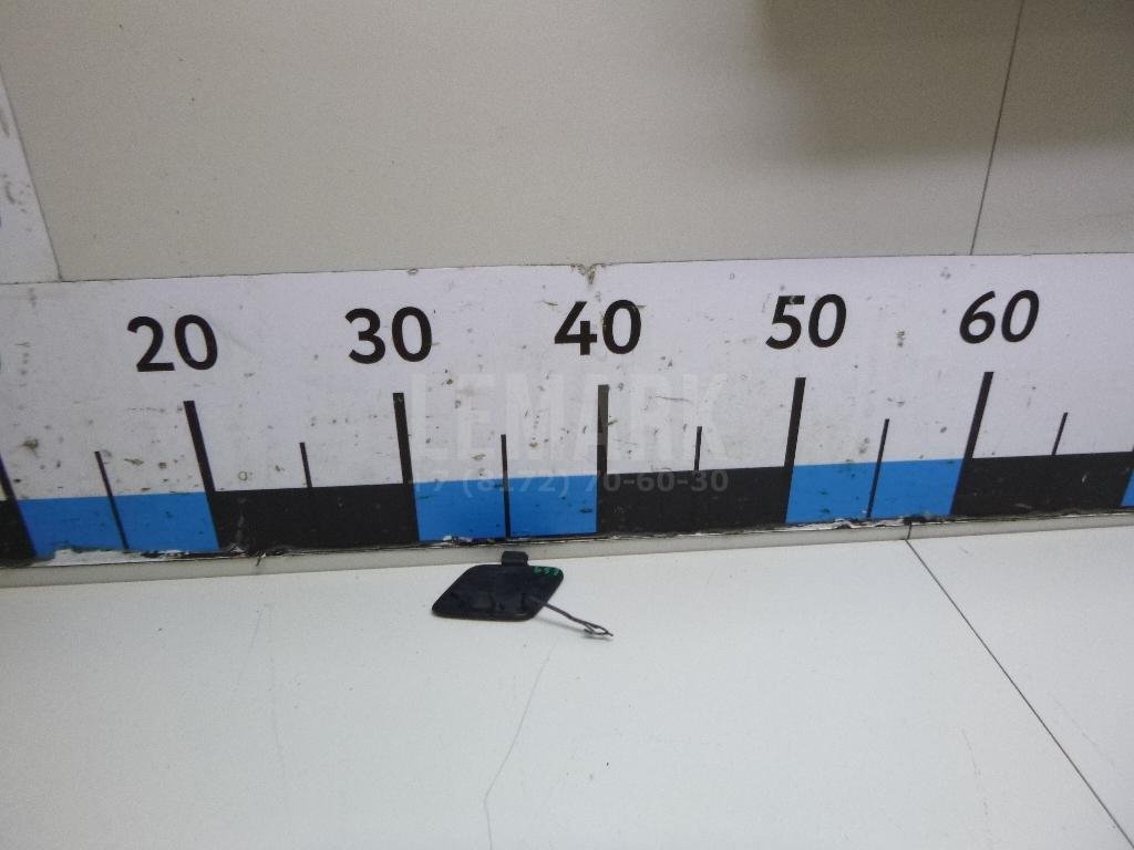 Заглушка буксировочного крюка