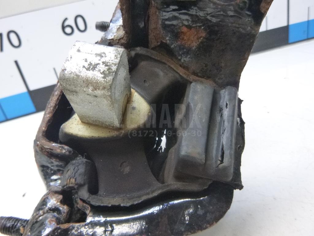 Опора КПП левая