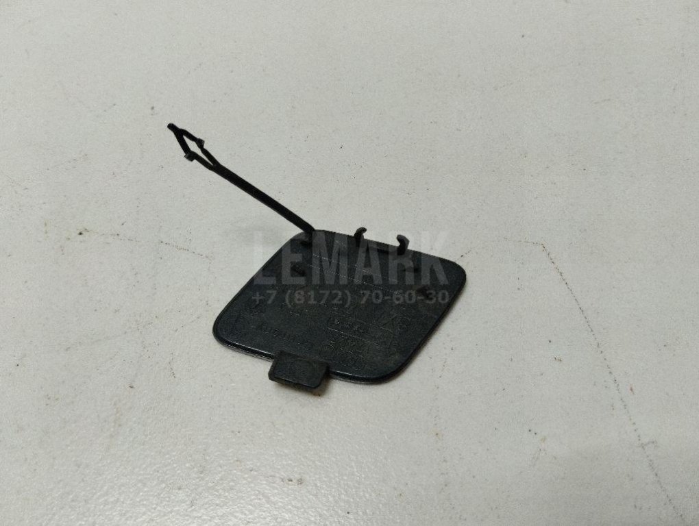 Заглушка буксировочного крюка