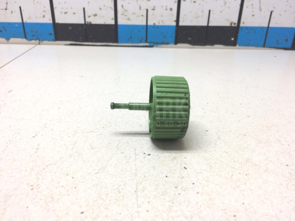 Крышка бачка гидроусилителя