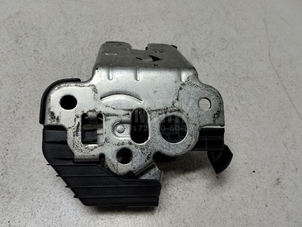 Замок багажника