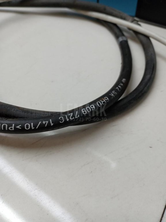 Трос стояночного тормоза