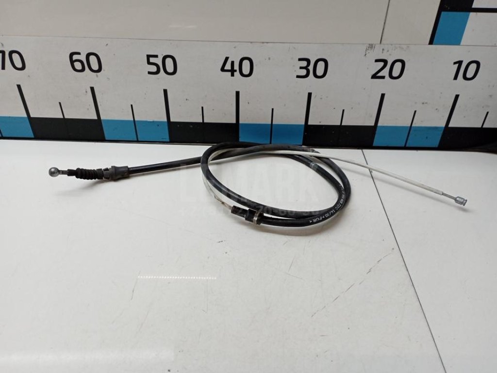 Трос стояночного тормоза