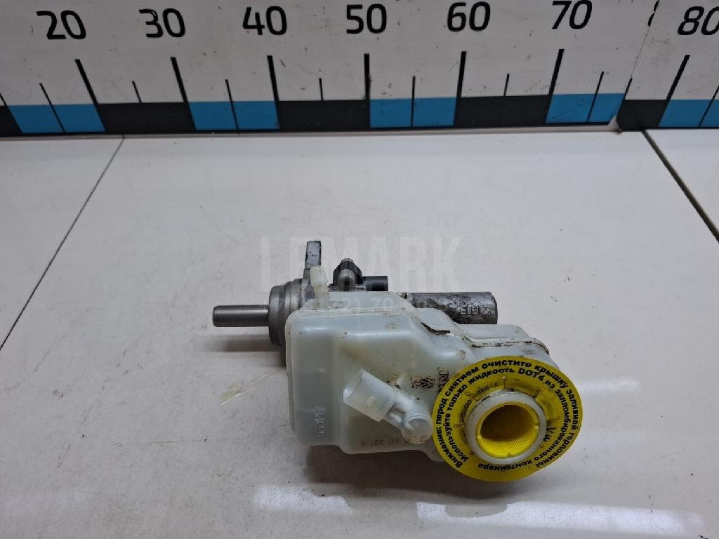 Цилиндр тормозной главный