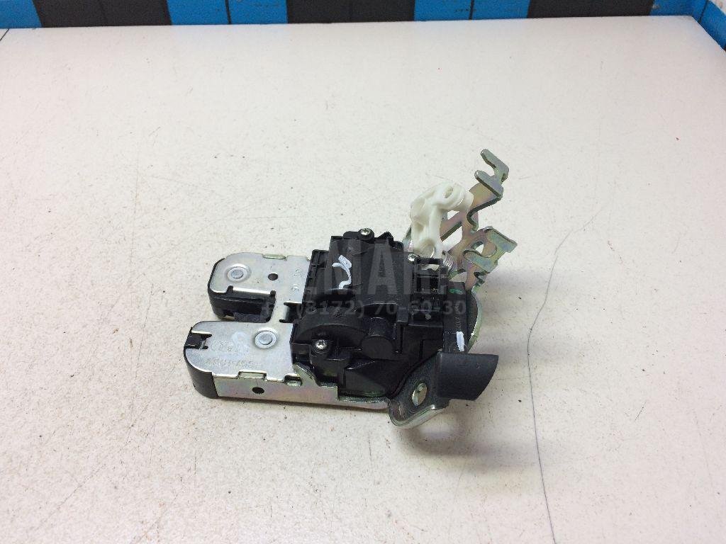 Замок багажника