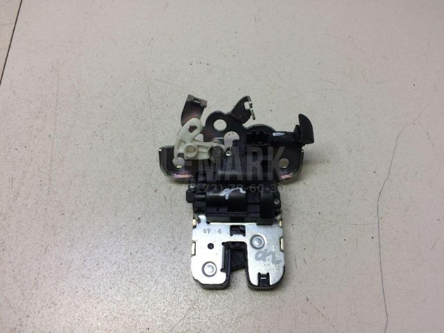 Замок багажника